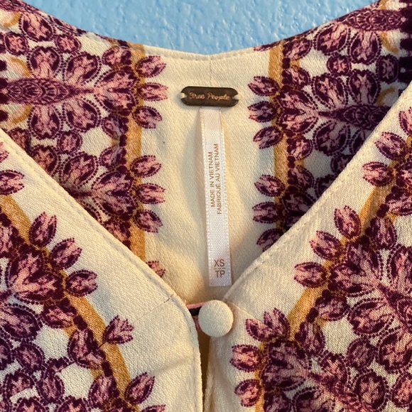 Free People Boho Freshly Squeezed Citrus Tie Sleeve Button‎ Top Womens Size XS - Picture 3 of 5